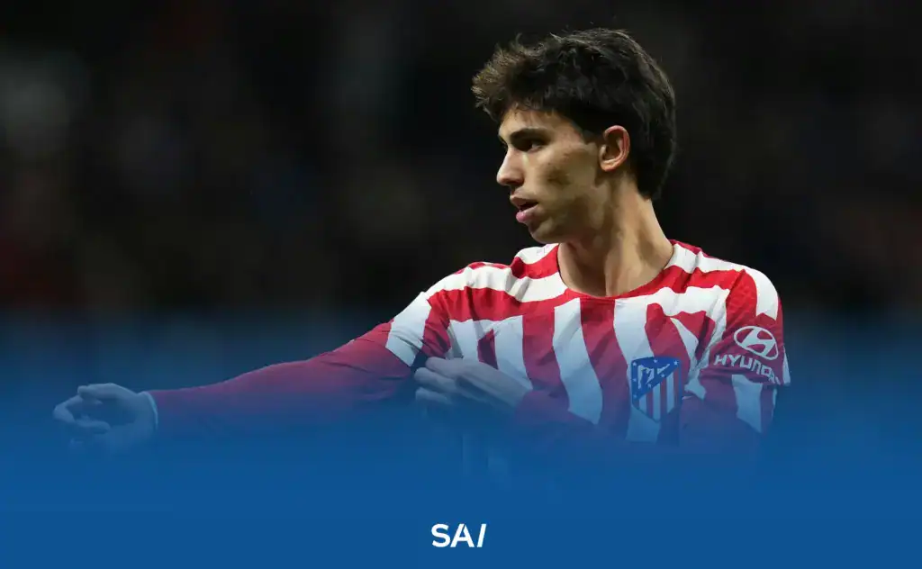 João Félix wearing the Atlético Madrid shirt, currently represented by Gestifute.